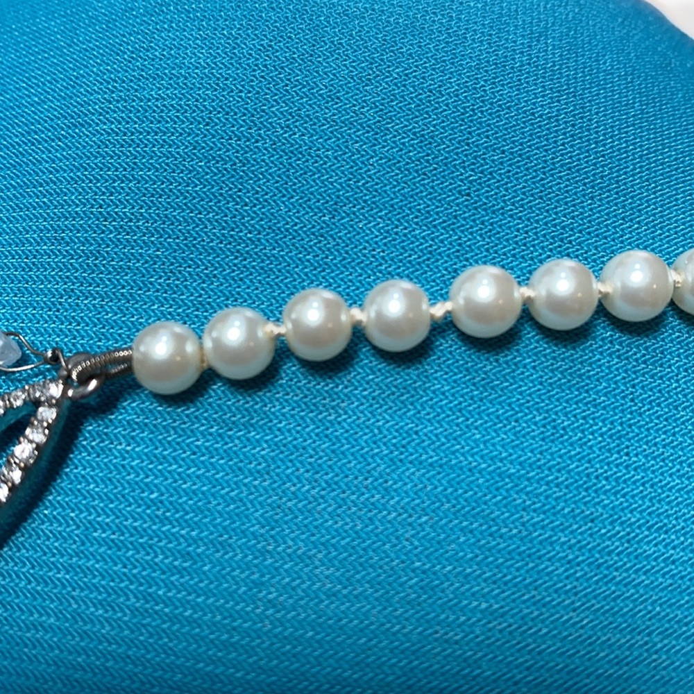 Vintage Carolee Pearl Rhinestone Necklace - Picture 8 of 11